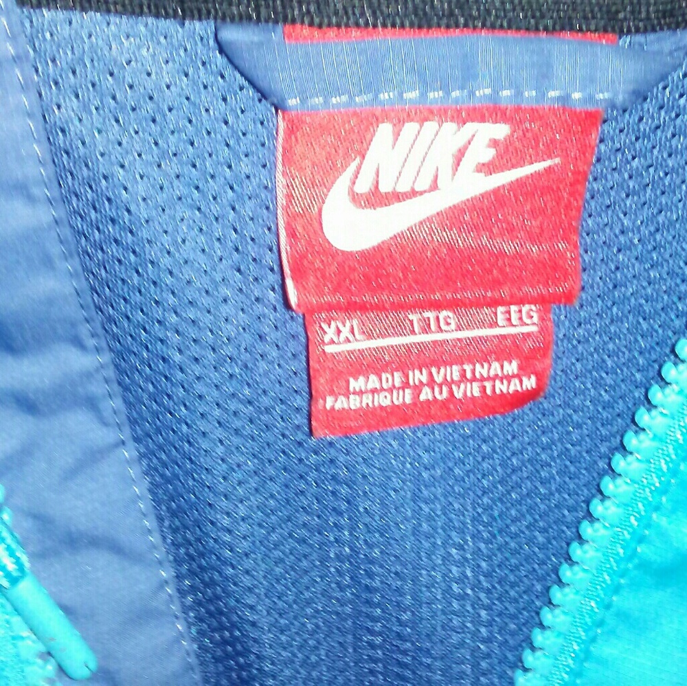 Woman's or Men's NIKE XXL Hoodie/ Jacket